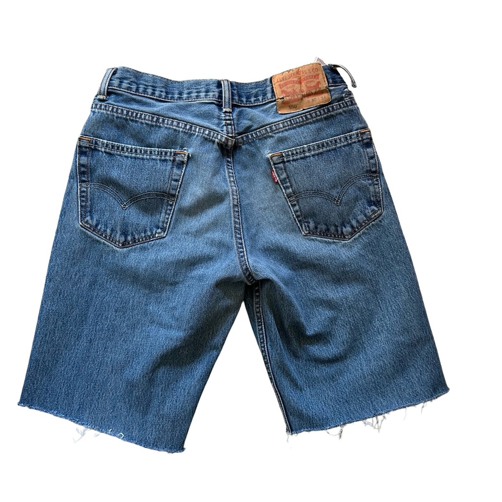 Men’s 550 Levi’s Cutoff Denim Bermuda High Waist Distressed Jeans Shorts Size 30 - Picture 8 of 15